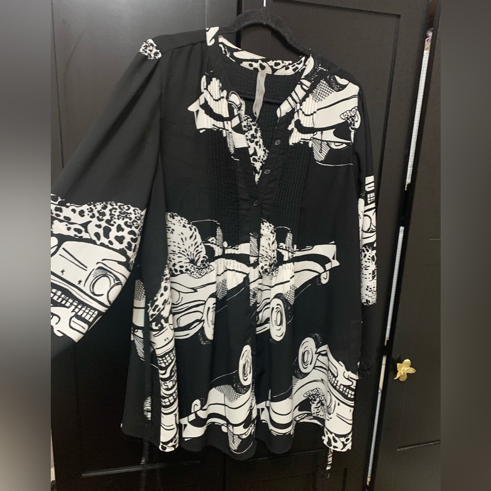 Melissa McCarthy Blouse 1X Plus Size Flowy Flirty Cool Chic